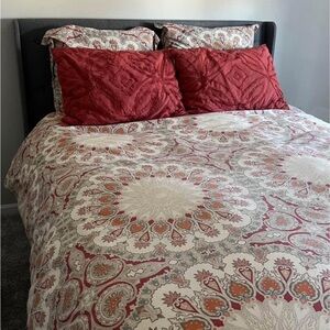 Pottery Barn Queen Duvet Cover and Sham Set